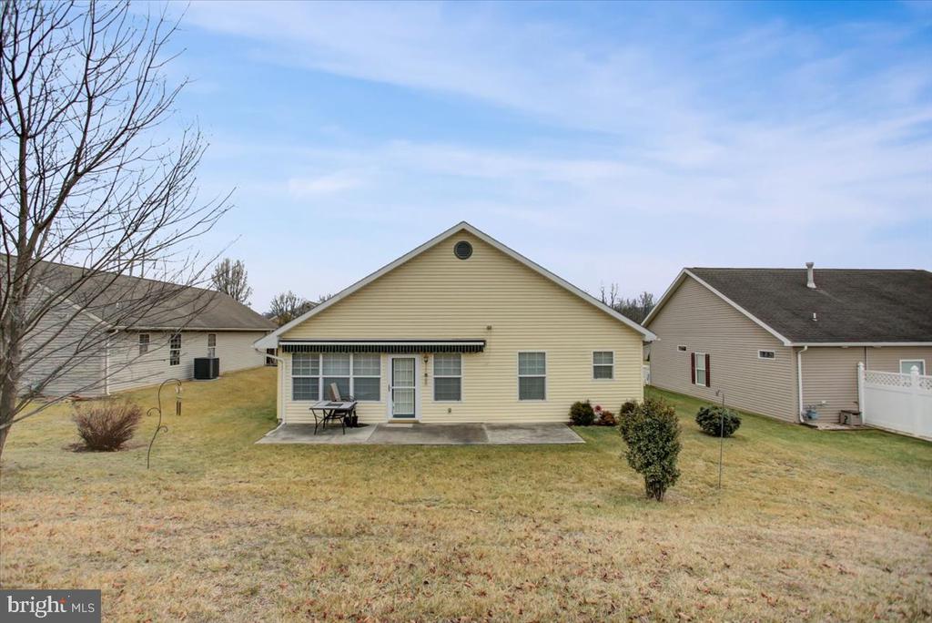 73 Lantern Ln
