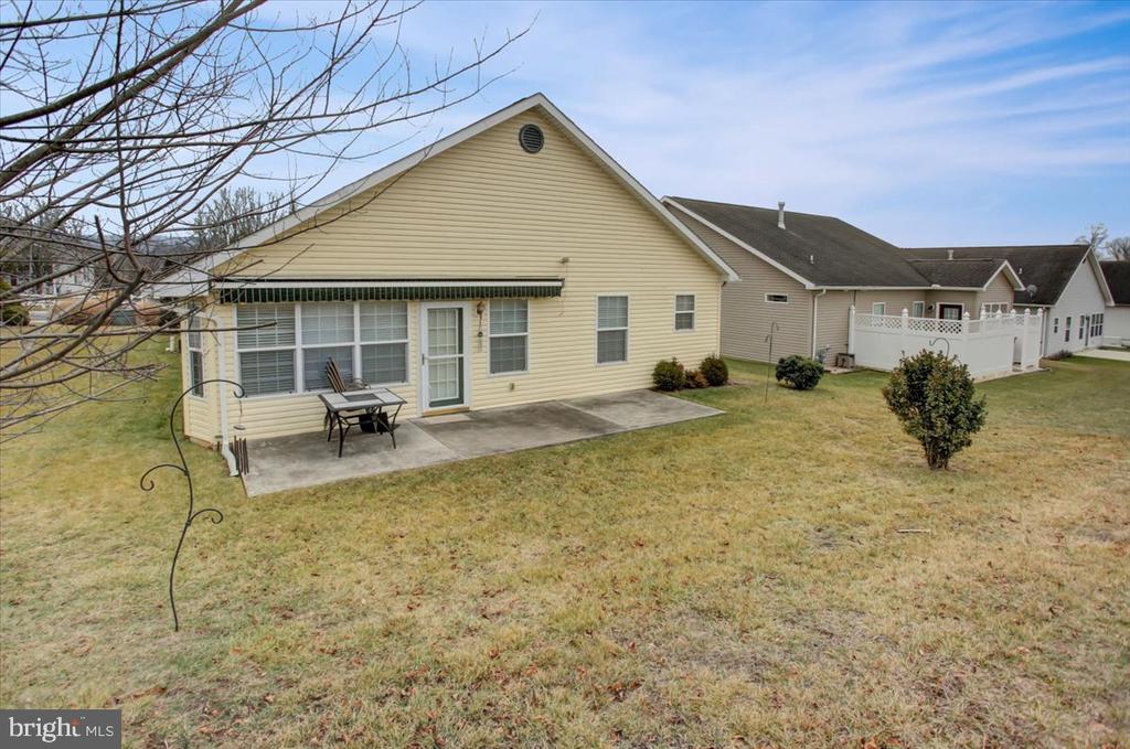 73 Lantern Ln