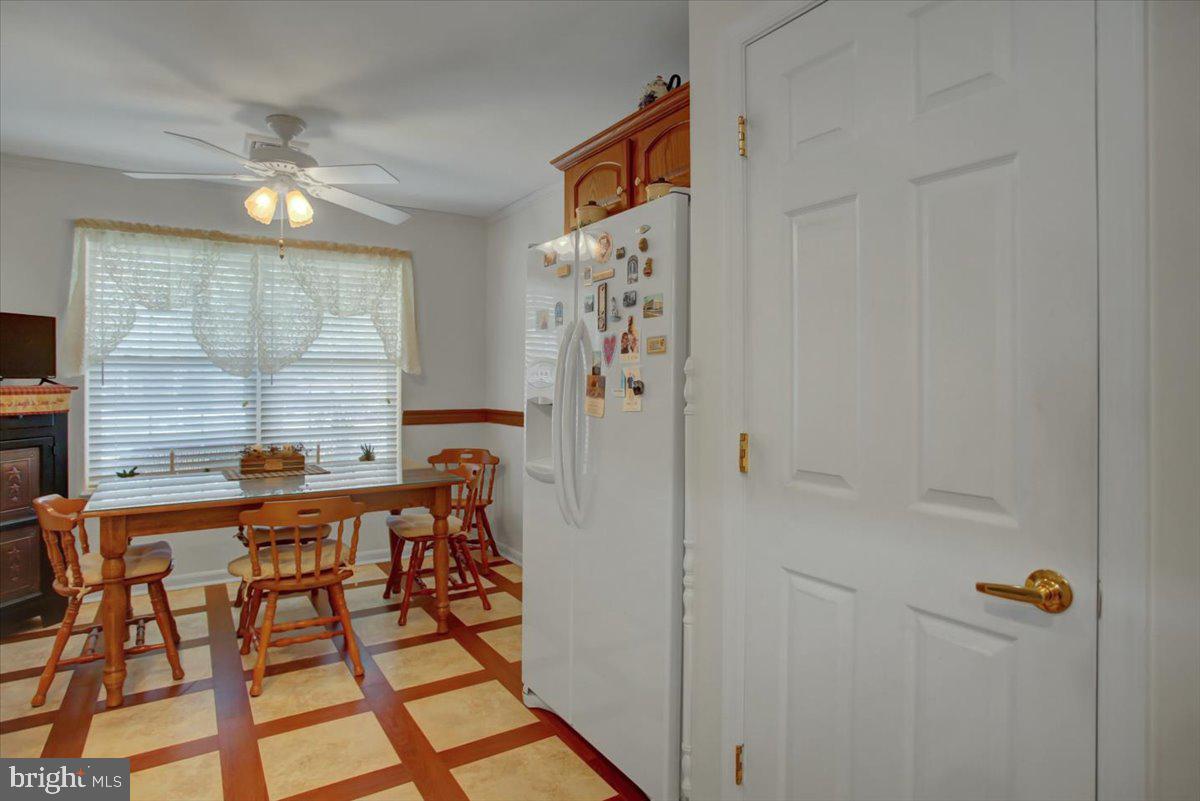 73 Lantern Ln
