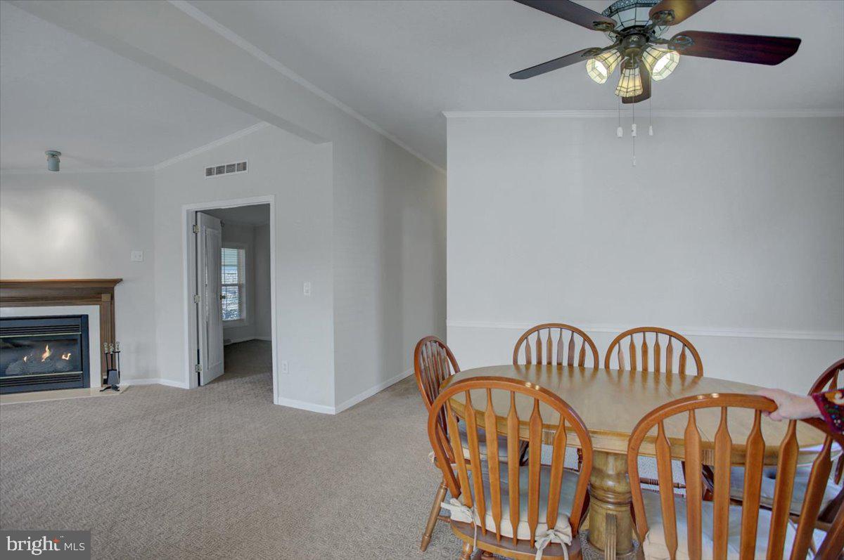 4 Lantern Ln