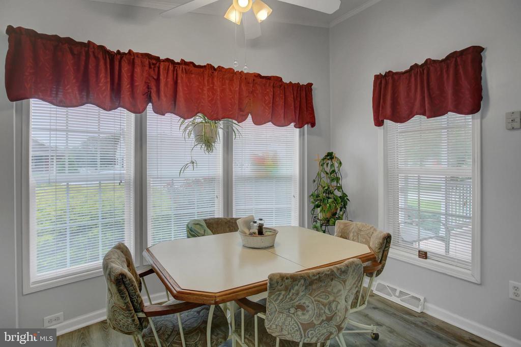 22 Lantern Ln