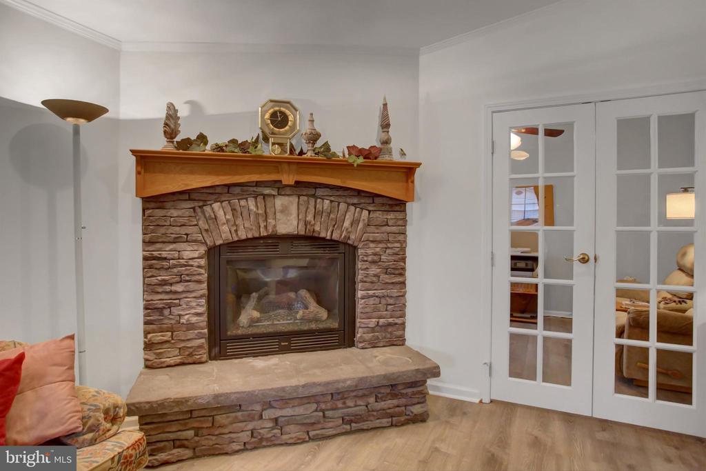 22 Lantern Ln