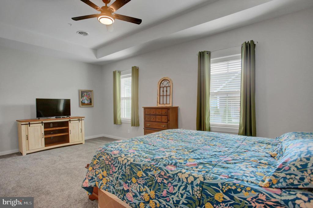 140 BLACKBIRD LANE