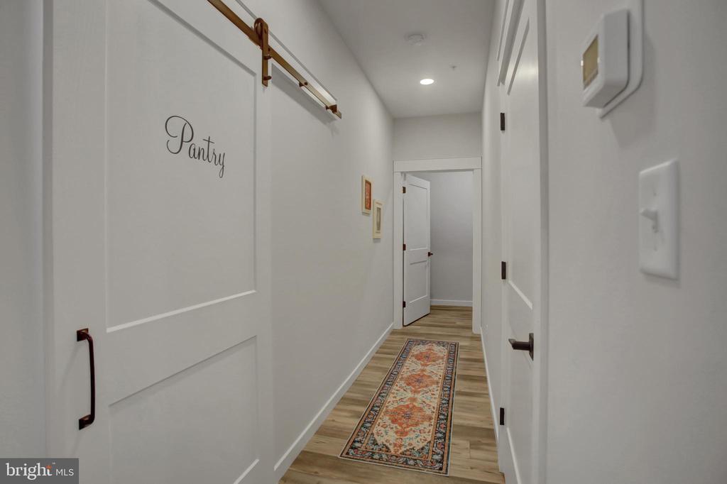 140 BLACKBIRD LANE
