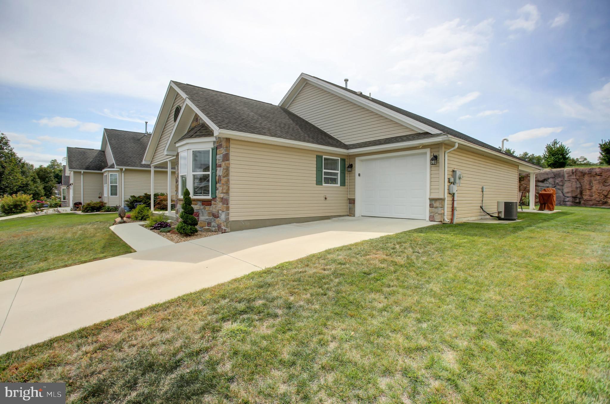 39 COLONIAL COURT