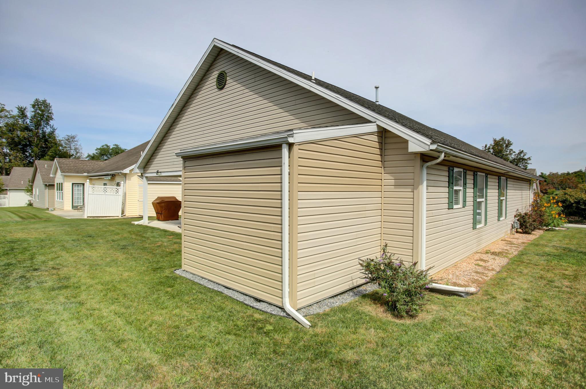 39 COLONIAL COURT