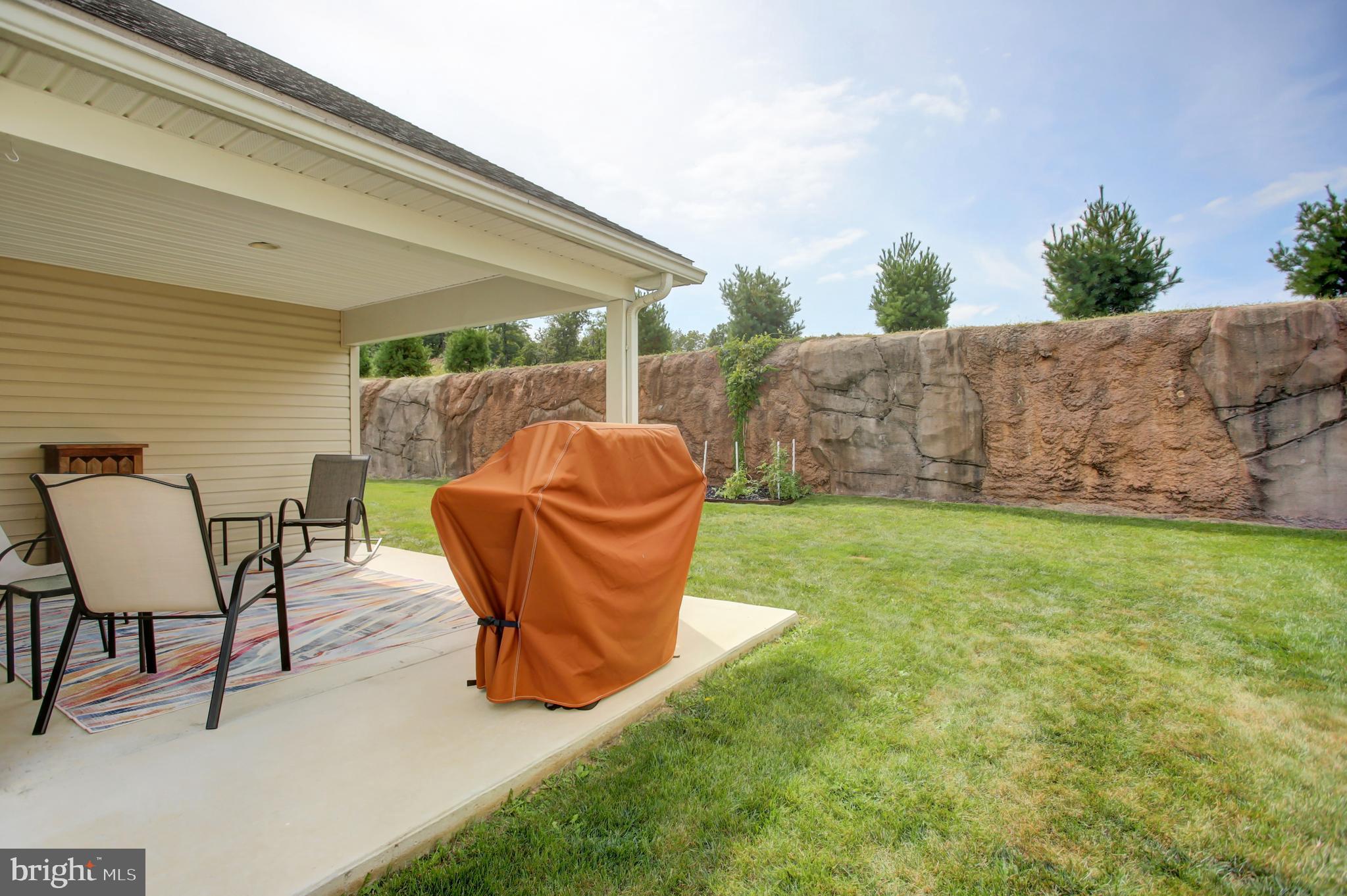 39 COLONIAL COURT