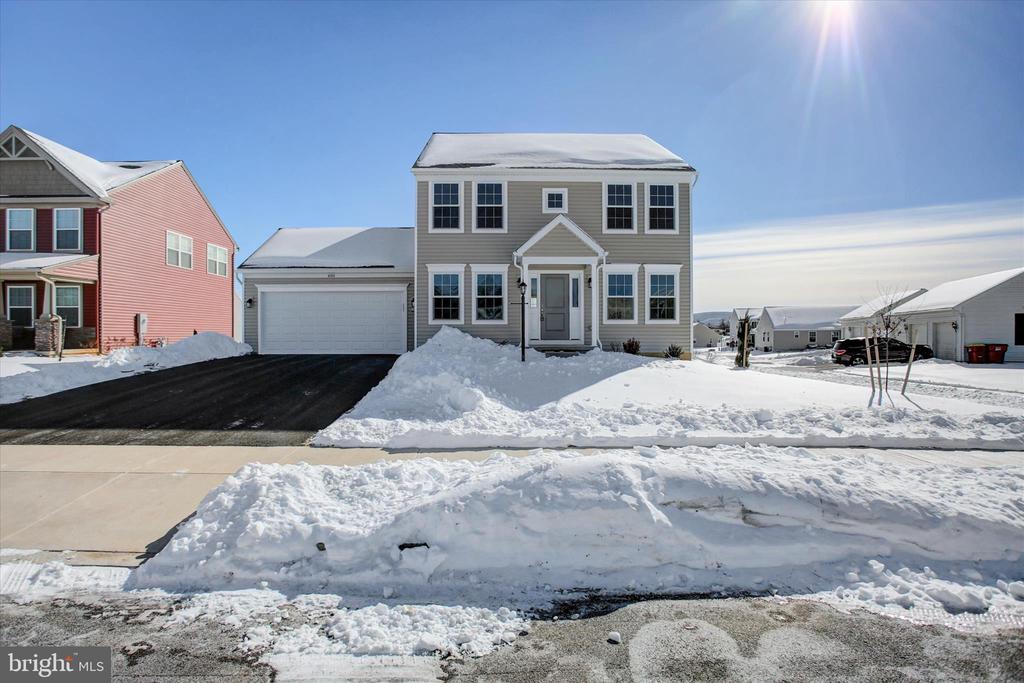 601 EXETER LANE