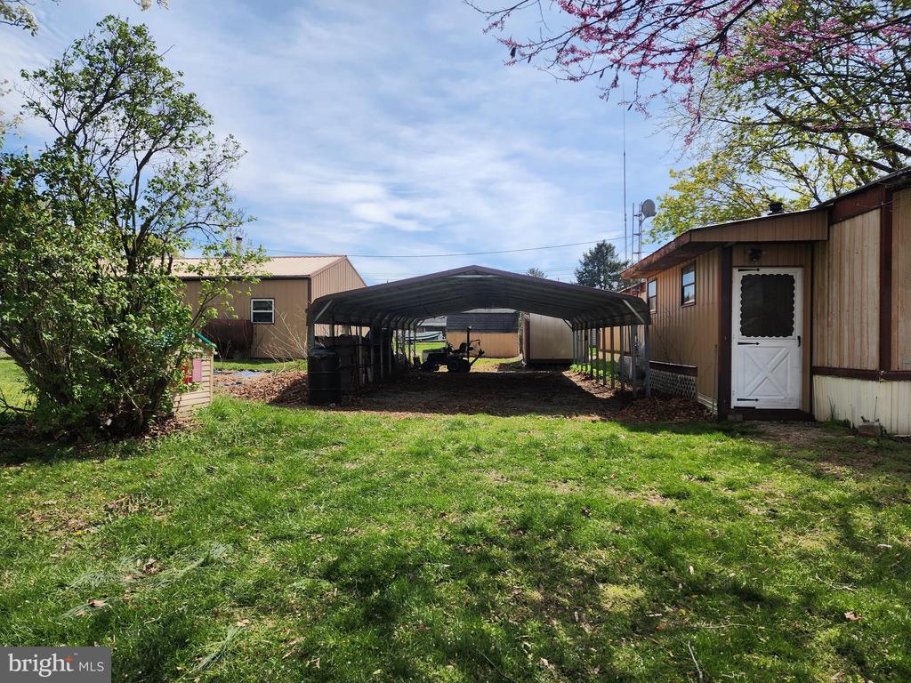109 NEIL ROAD