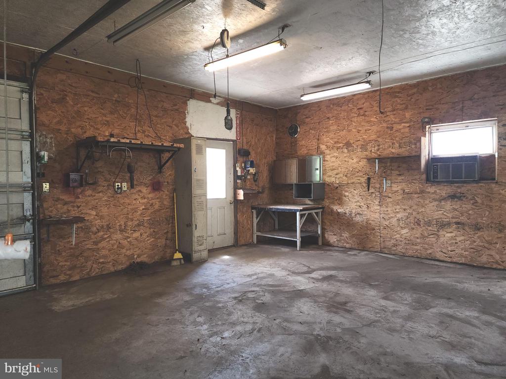 109 NEIL ROAD