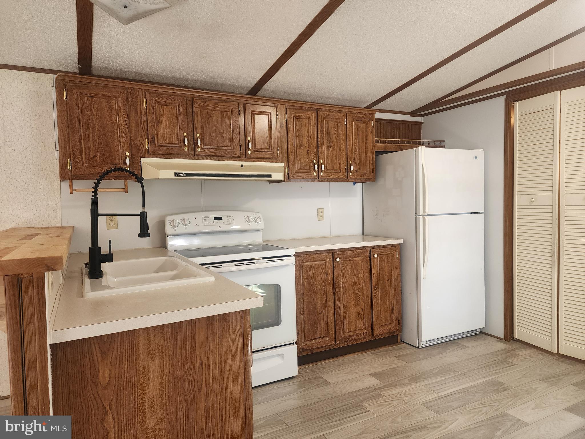 17 MOUNTAIN VIEW TERRACE