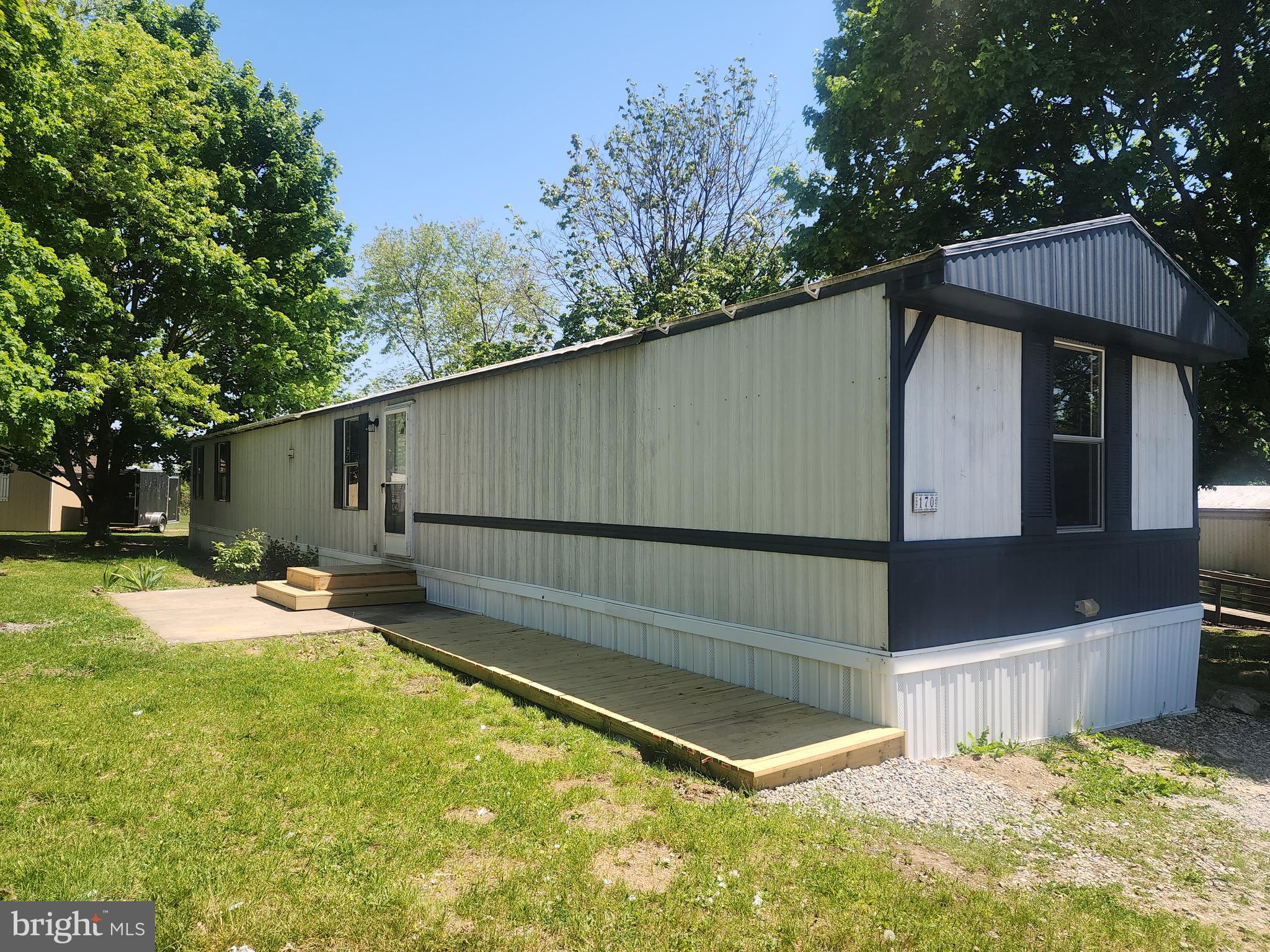 17 MOUNTAIN VIEW TERRACE