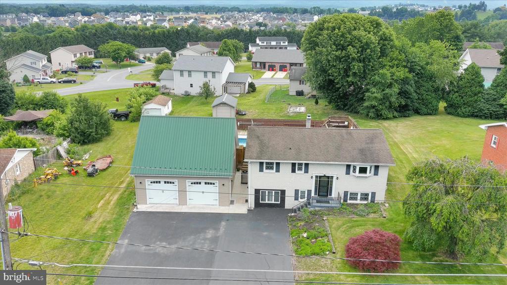 108 WILLOW DRIVE