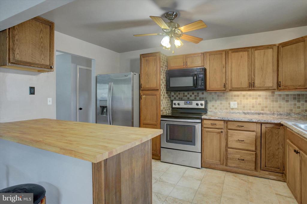 108 WILLOW DRIVE