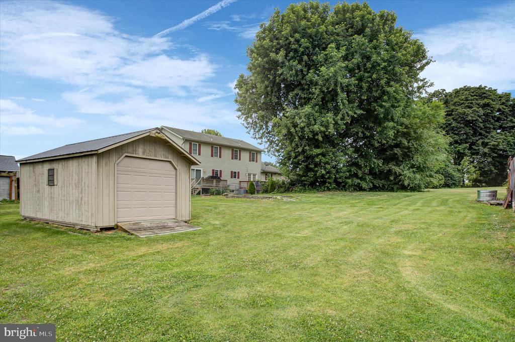 108 WILLOW DRIVE