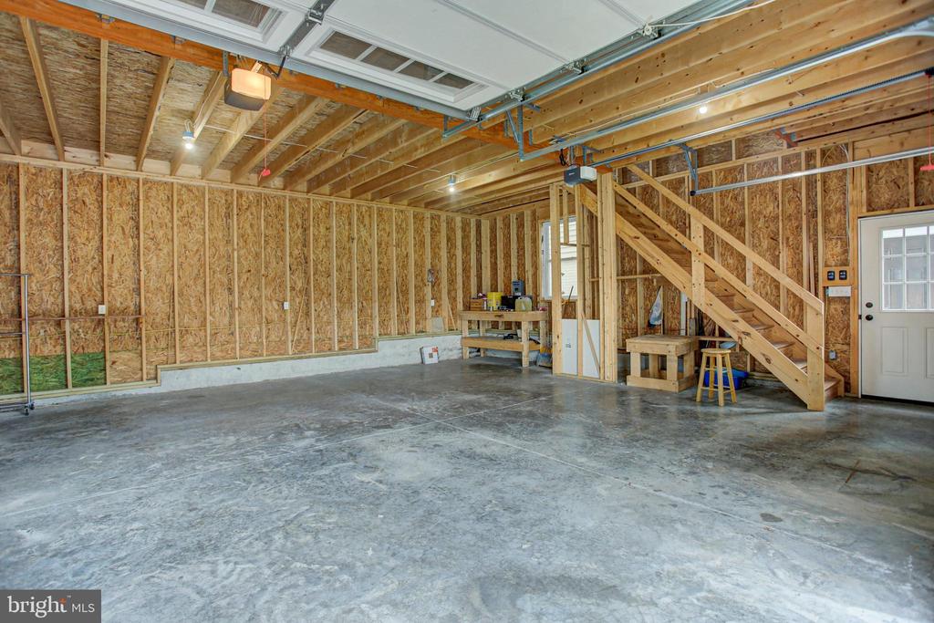 108 WILLOW DRIVE