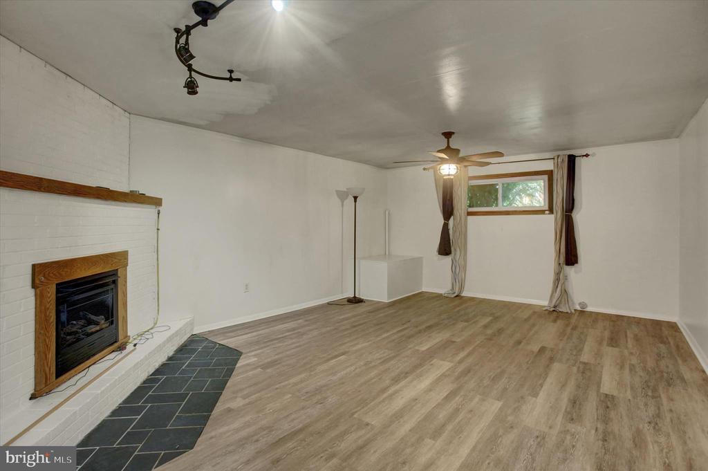 108 WILLOW DRIVE