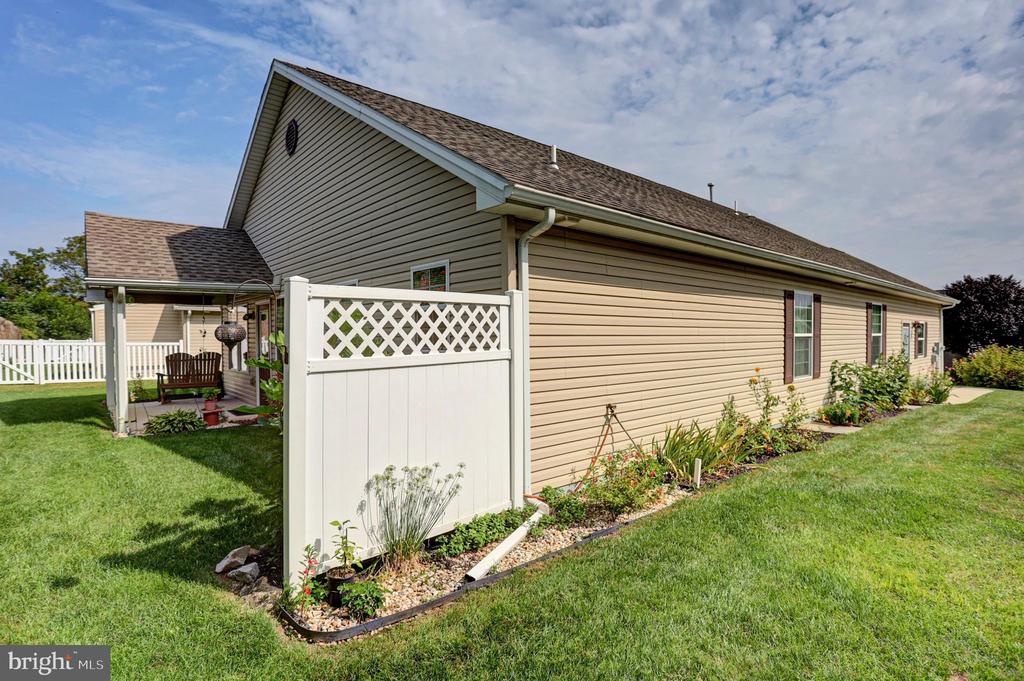 37 COLONIAL COURT