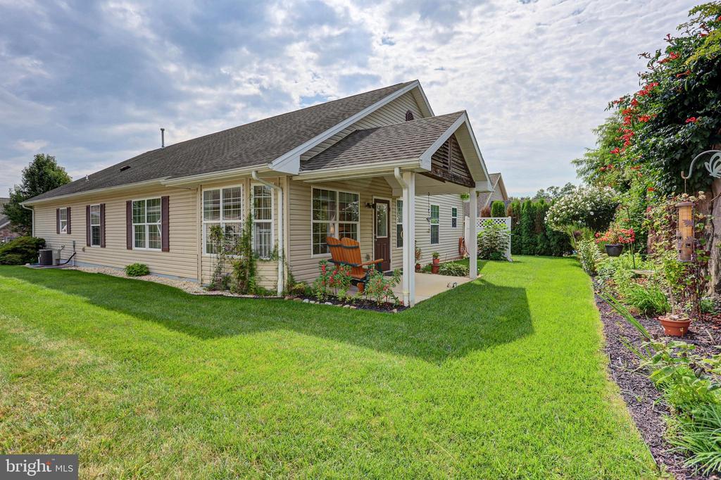 37 COLONIAL COURT