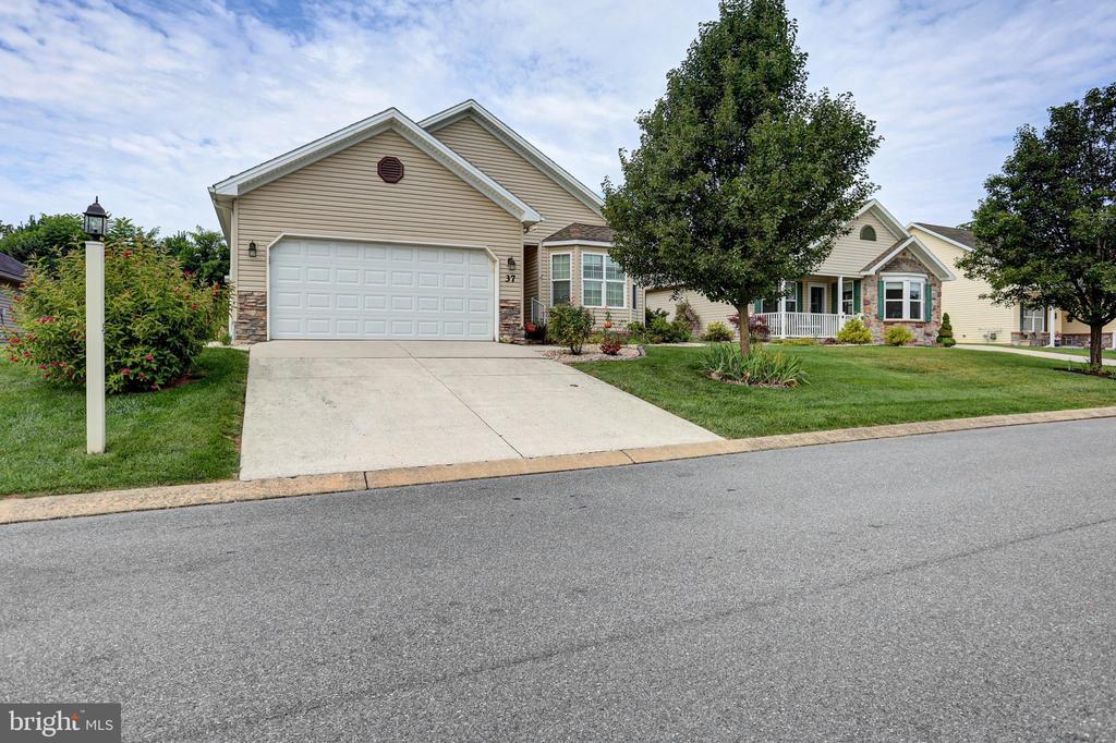 37 COLONIAL COURT