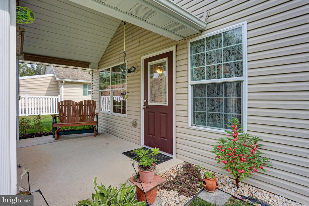 37 COLONIAL COURT