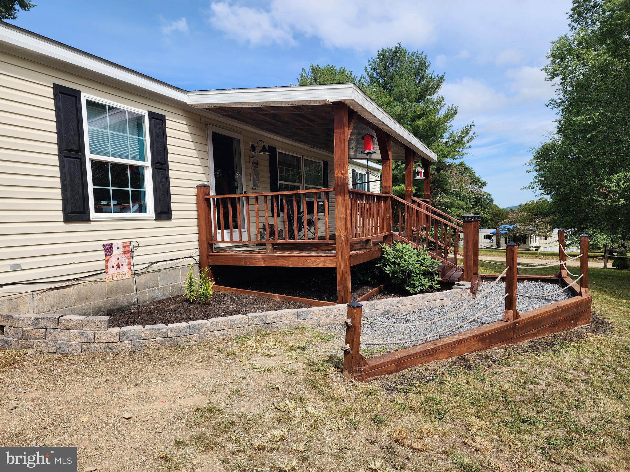 3453 Lakeview Dr