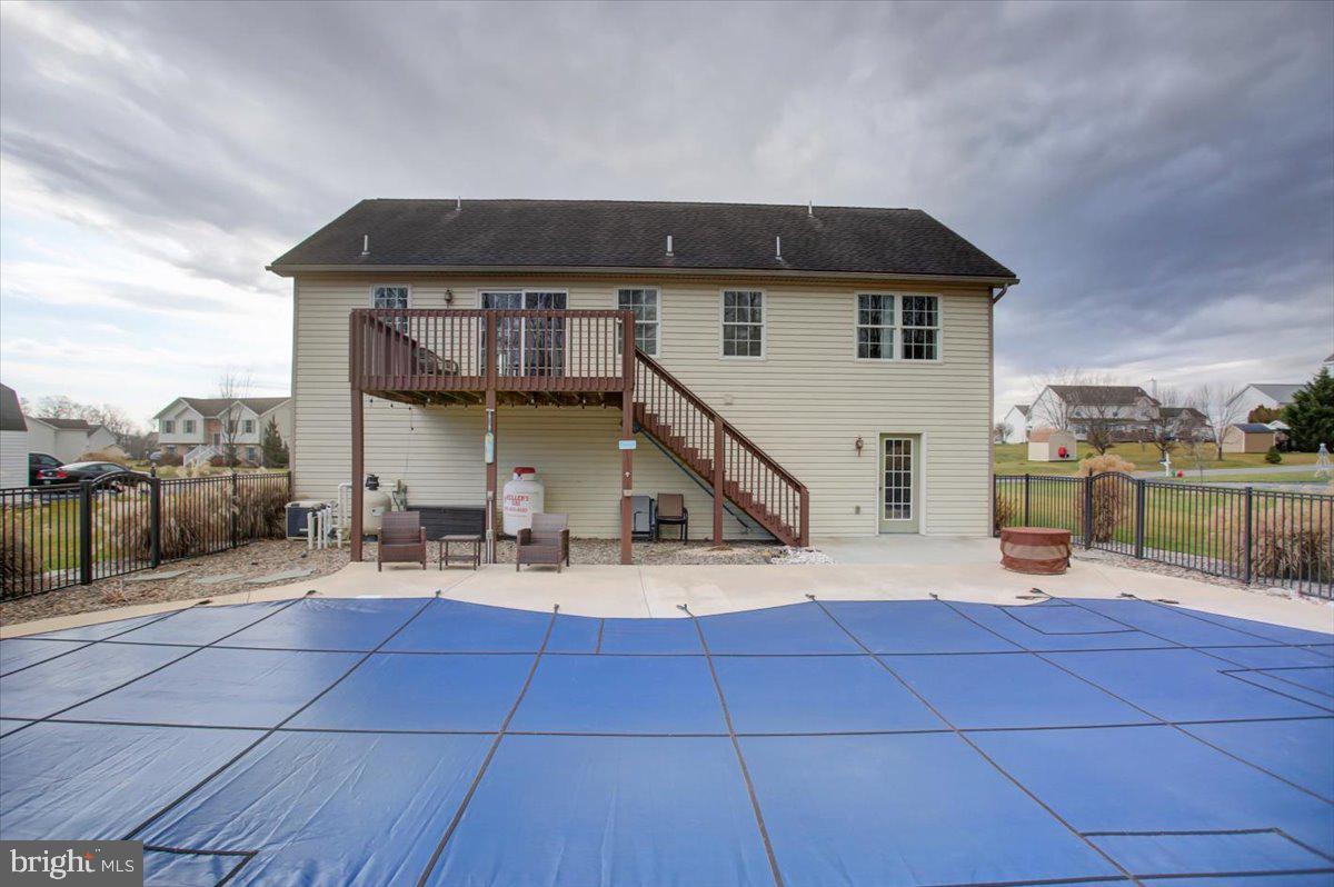 1745 Raven Drive