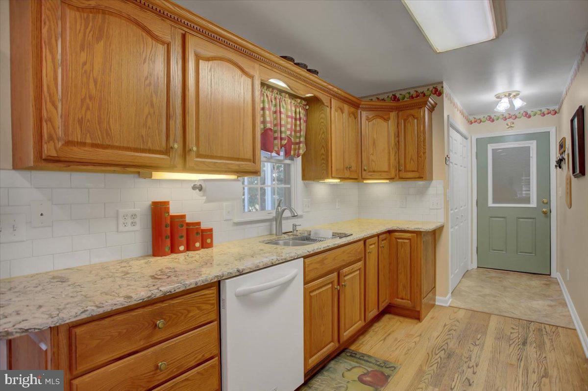 313 Bradley Ln