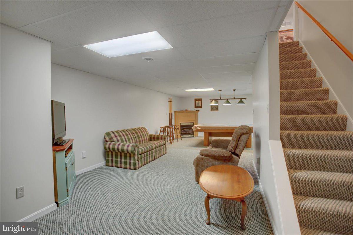 313 Bradley Ln