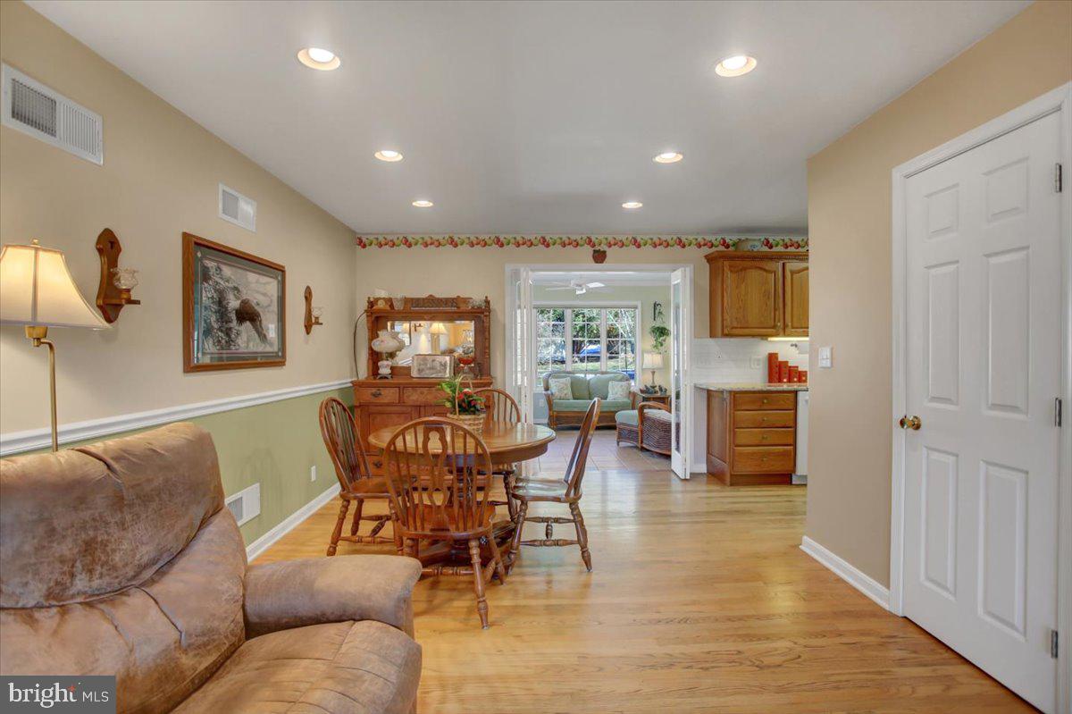 313 Bradley Ln