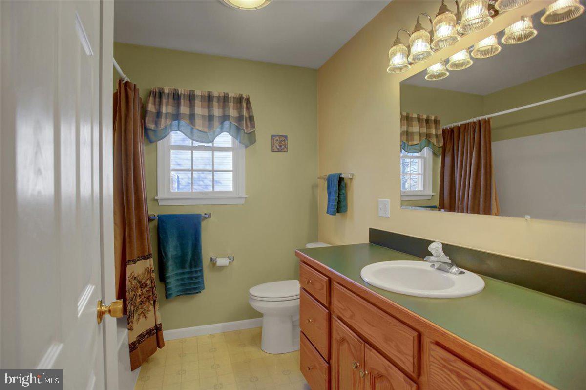 313 Bradley Ln