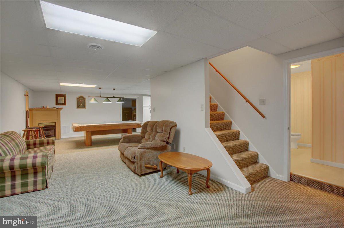 313 Bradley Ln