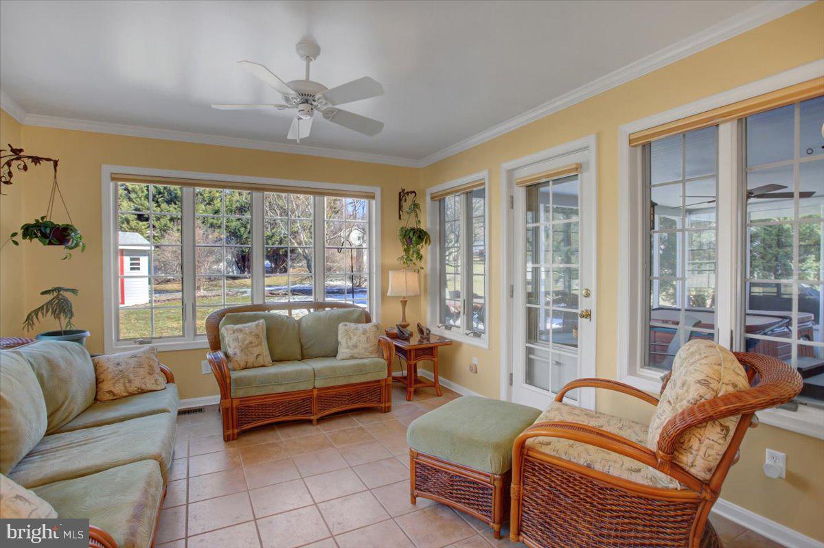 313 Bradley Ln