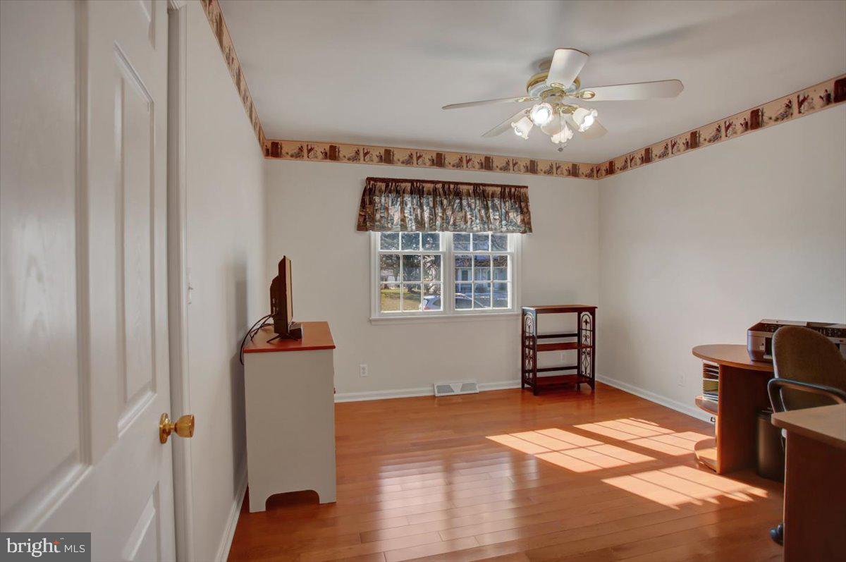 313 Bradley Ln