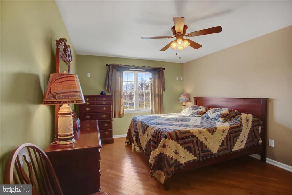 313 Bradley Ln