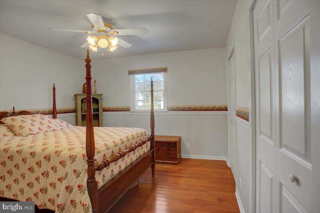 313 Bradley Ln