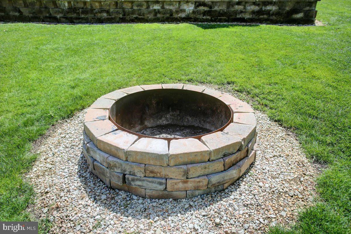 3979 Campbell Circle