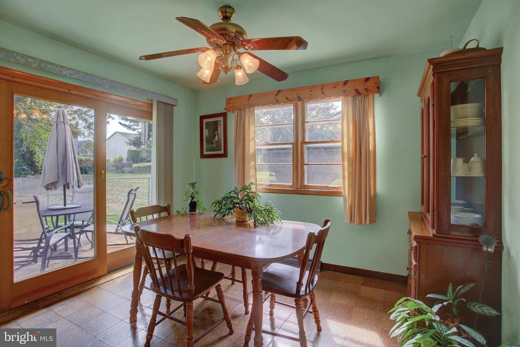 1042 LAURICH DRIVE 18