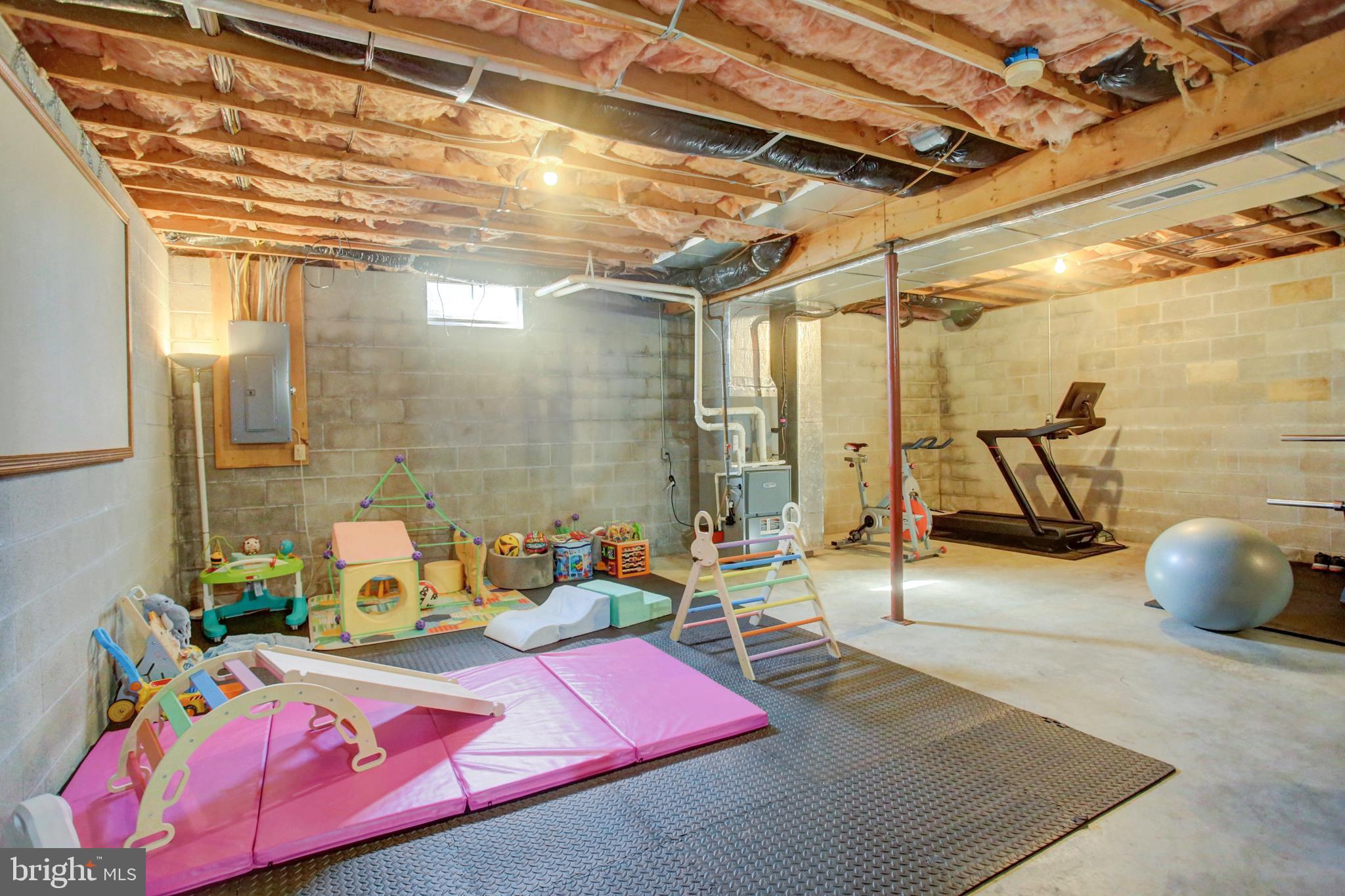 127 STONY POINT AVENUE