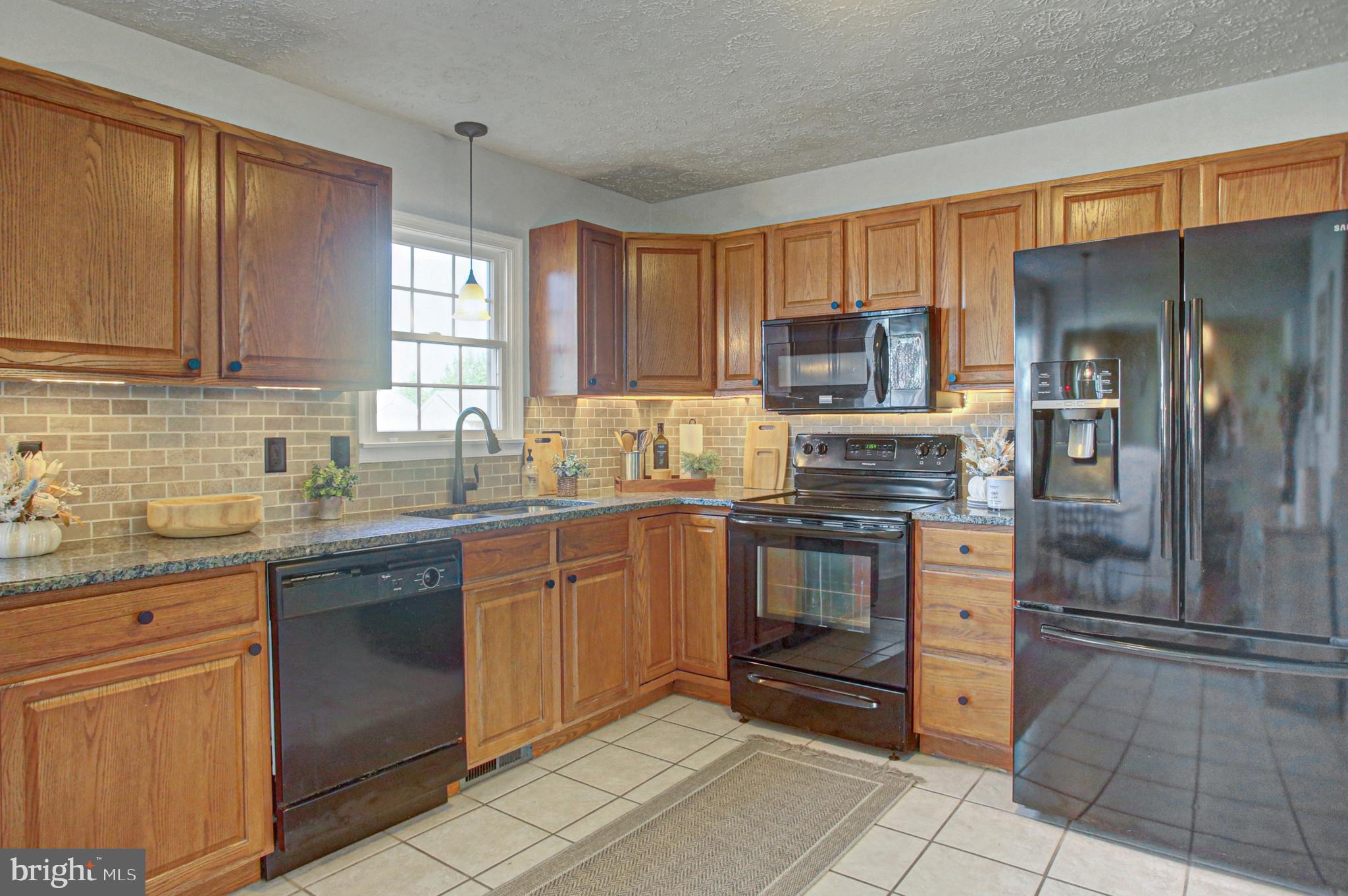 127 STONY POINT AVENUE