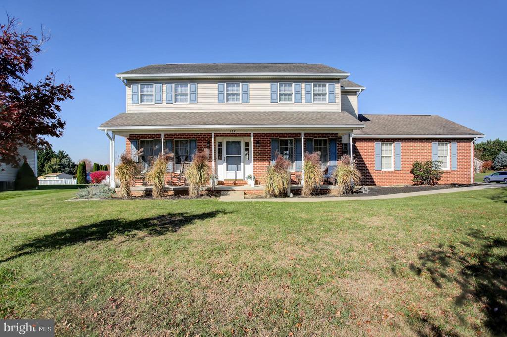 127 STONY POINT AVENUE