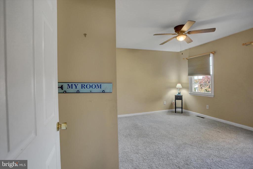 642 ERIC DRIVE