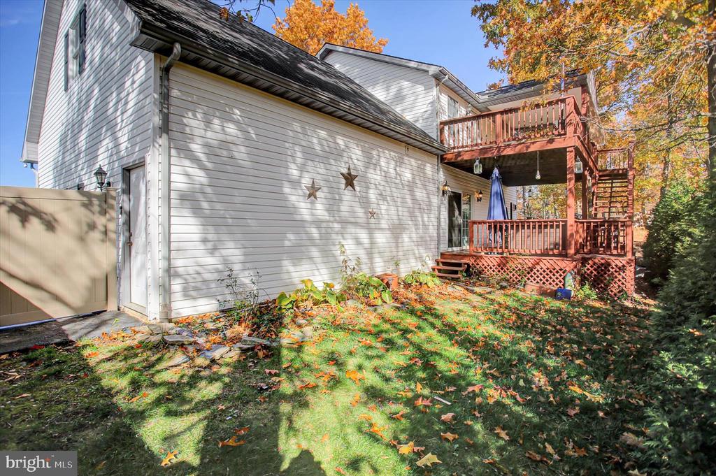 642 ERIC DRIVE
