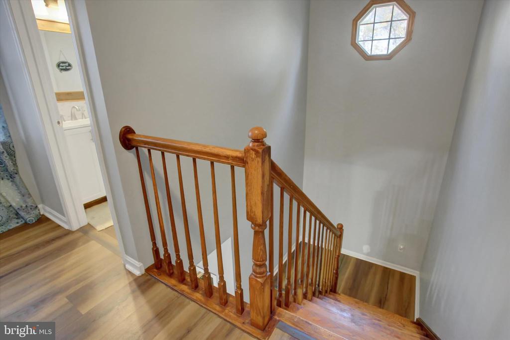 642 ERIC DRIVE
