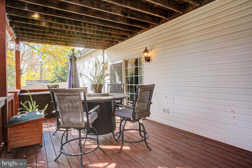 642 ERIC DRIVE