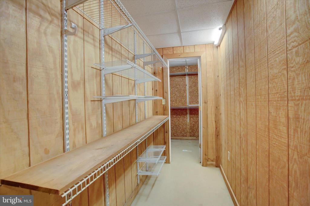 642 ERIC DRIVE
