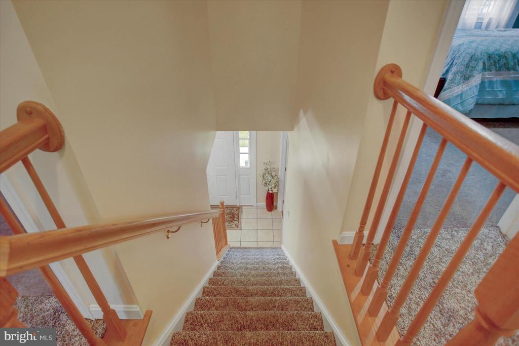 427 BRADLEY LANE