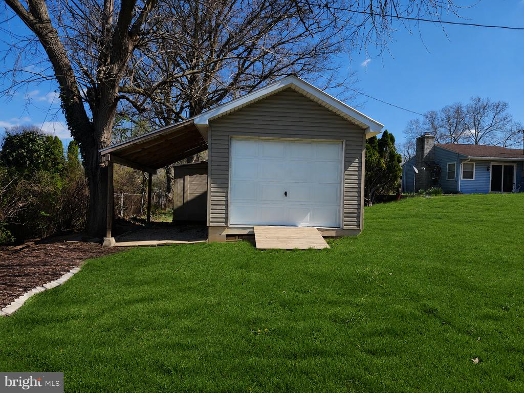 739 STOUFFER AVENUE