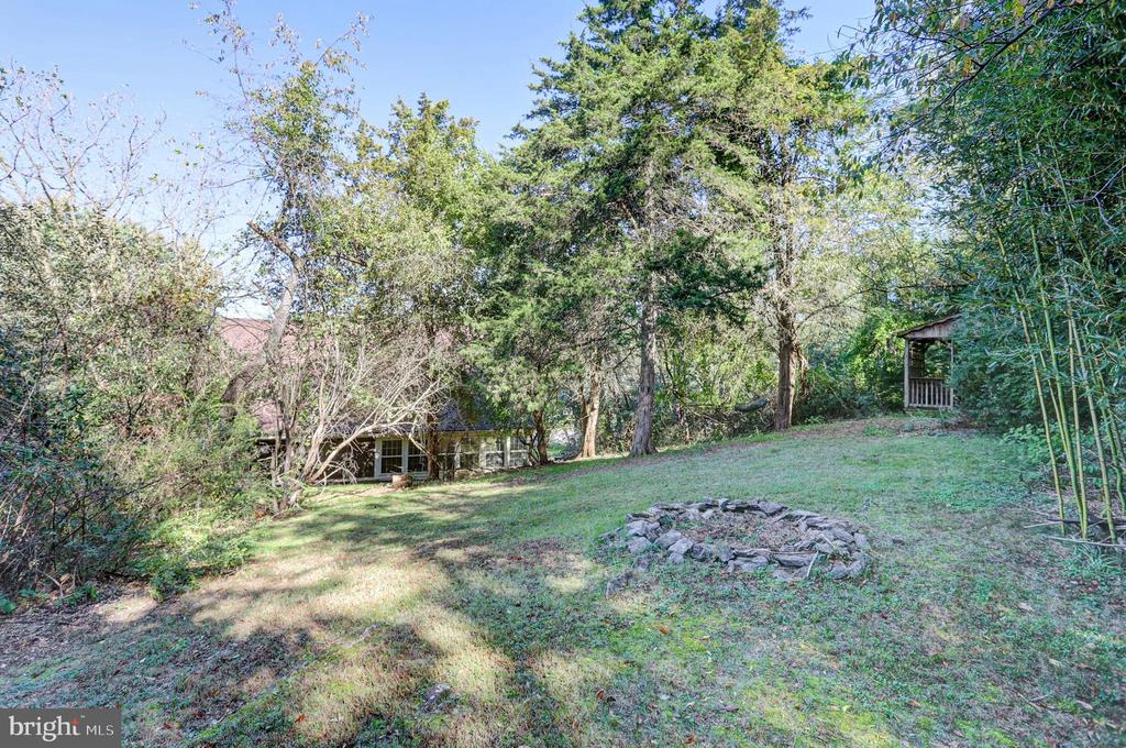 673 KARVOIS COURT