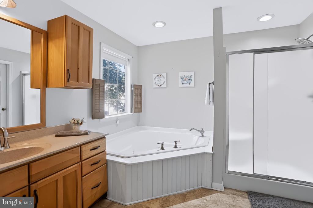 673 KARVOIS COURT